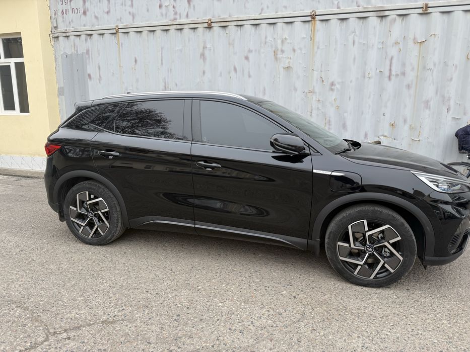 Byd yuan plus 2024 qora