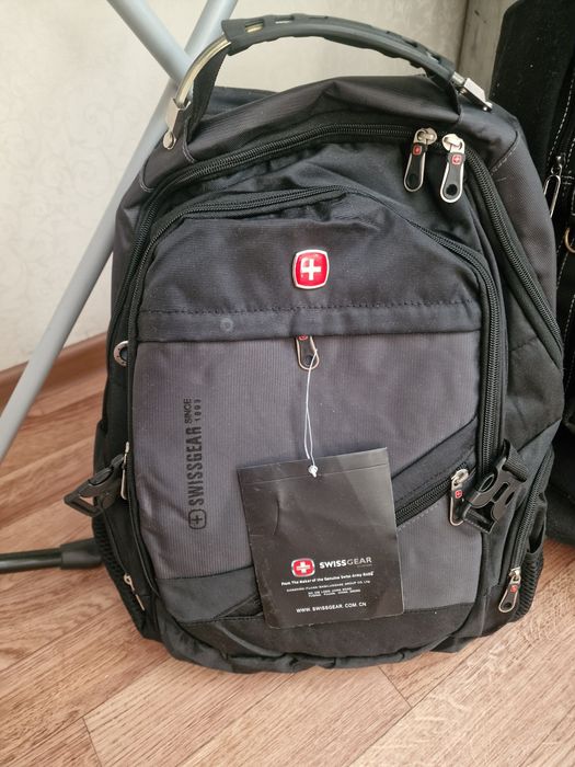 Продам рюкзаки портфели