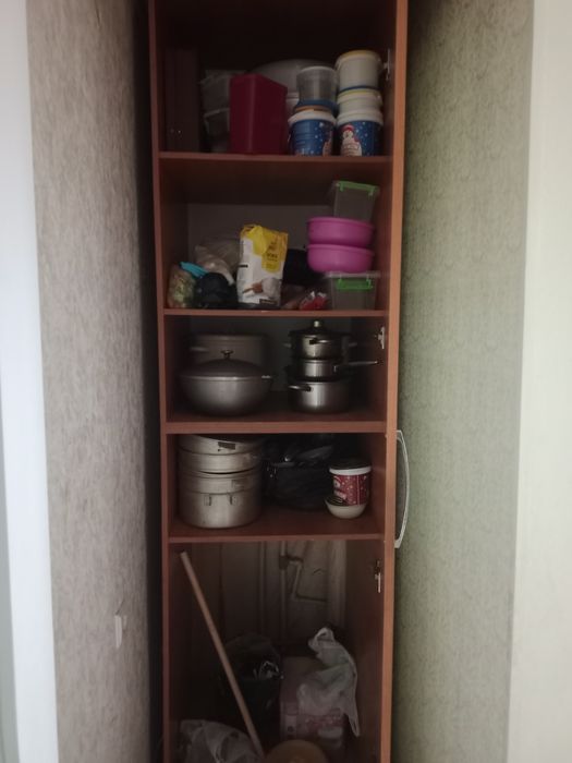 Продам шкаф вместительный