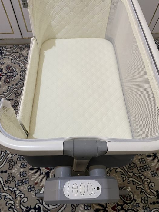 Детская Люлька кроватка 4в1 с музикой и автоматическим приводом