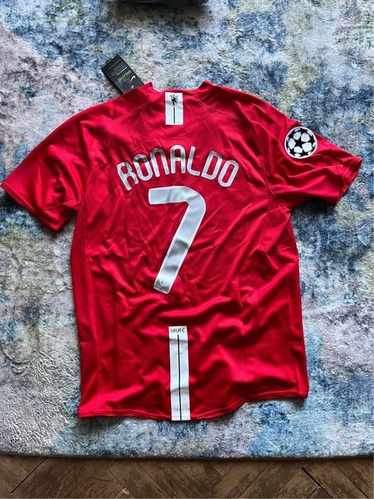 Тениска на Manchester United сезон 2008/2007.Топ качество.Роналдо!