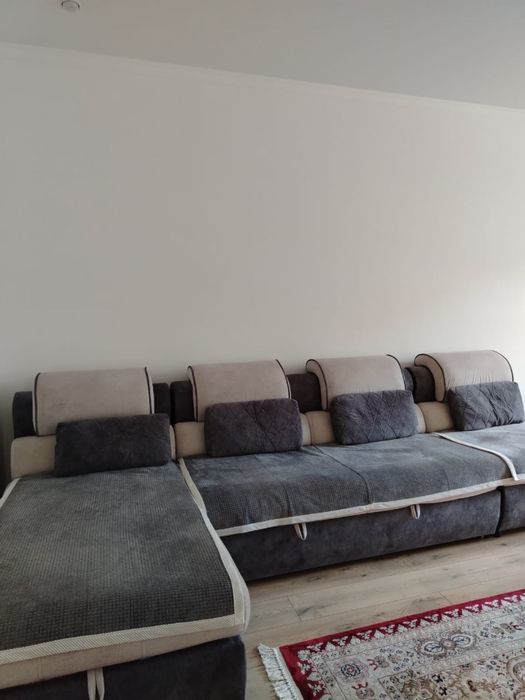 Продам угловой диван б/у