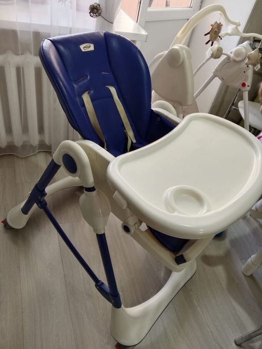 Продам шезлонг и кресло для кормления