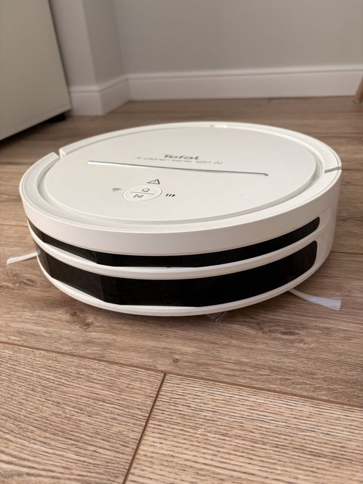 Продам робот пылесос