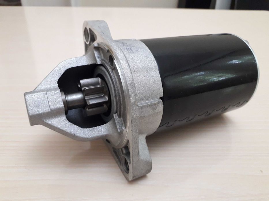 Стартер Хюндай  Гетц  Hyundai Getz 1,4 бензин, новый, других нету