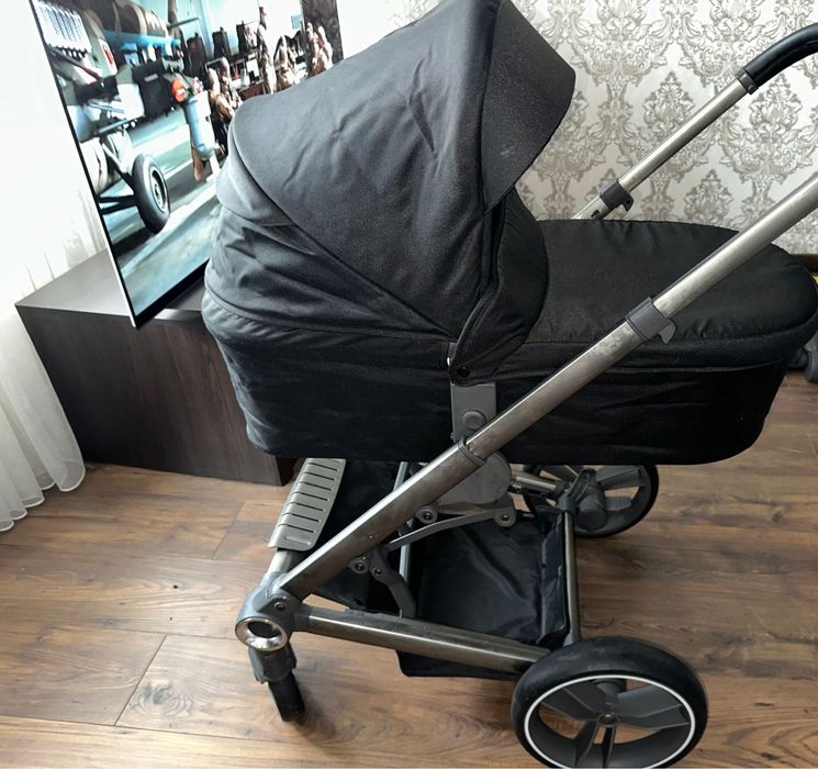 Детская коляска 2 в 1, чёрная