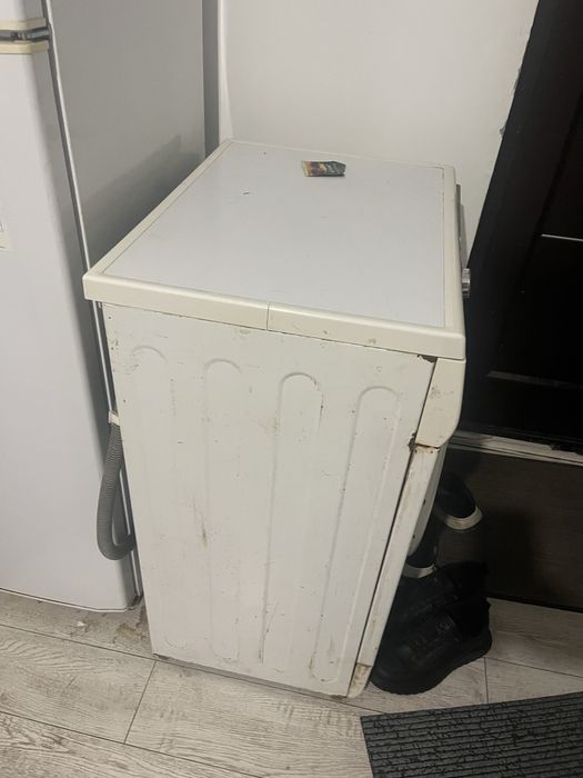 Машина істеп тұр 10000 мынға береміз