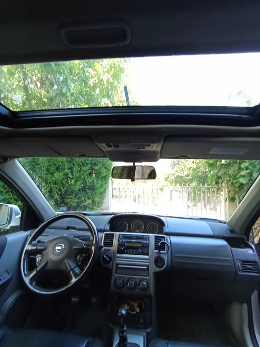 Продавам Nissan X-trail 2,2 DCI, T30