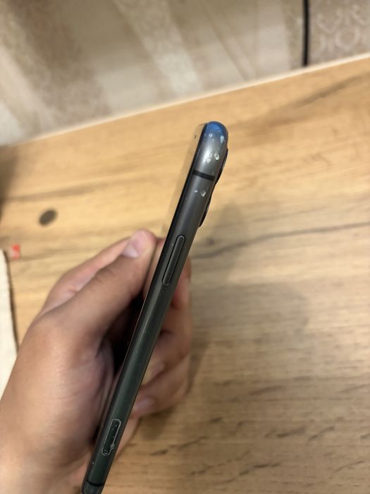 Продам Iphone 11 64gb black