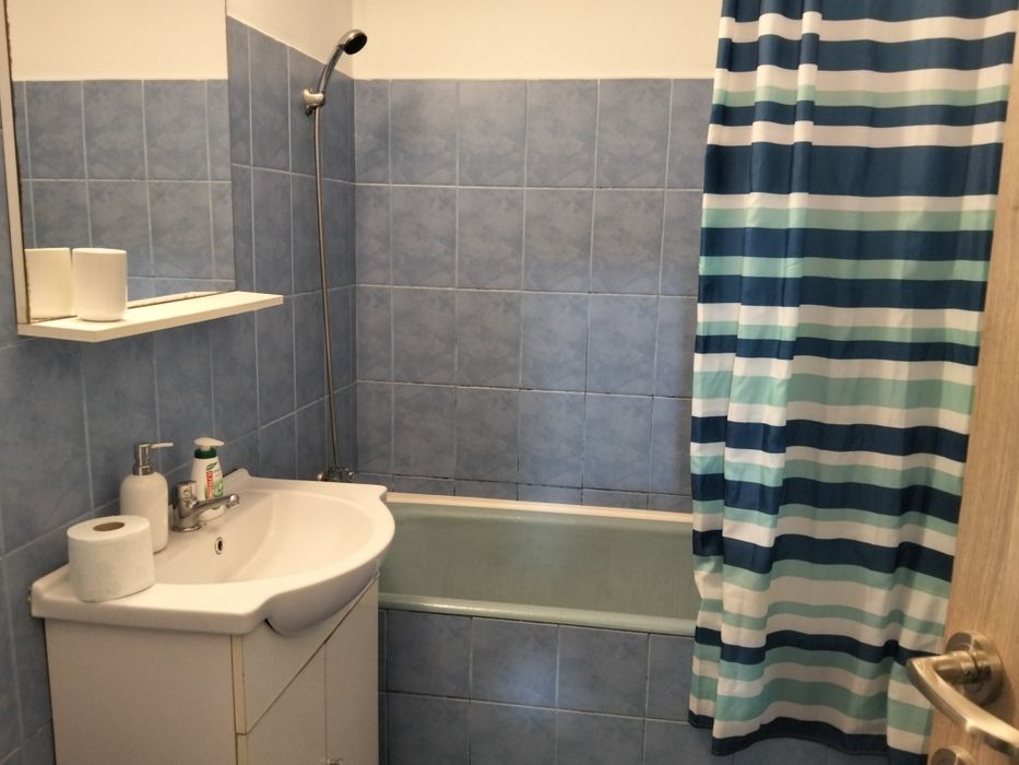 Închiriez apartament 2 camere zona Ampoi 3