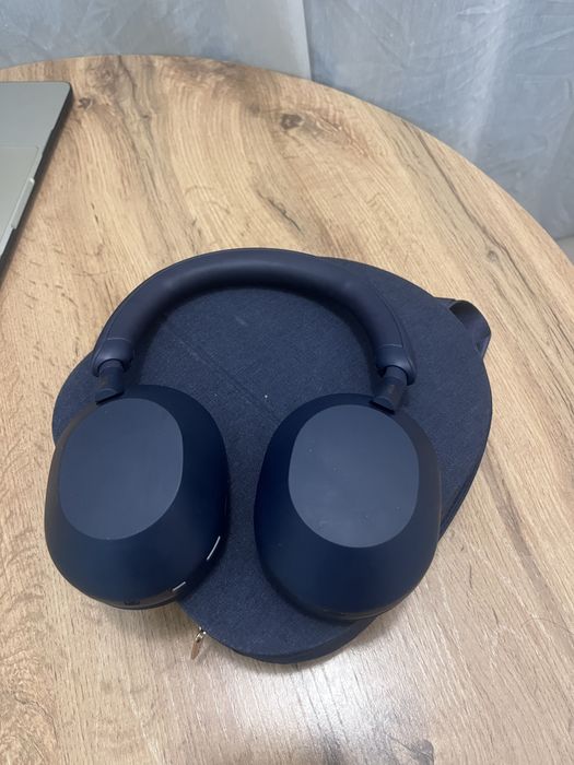 Наушники Sony WH-1000XM5