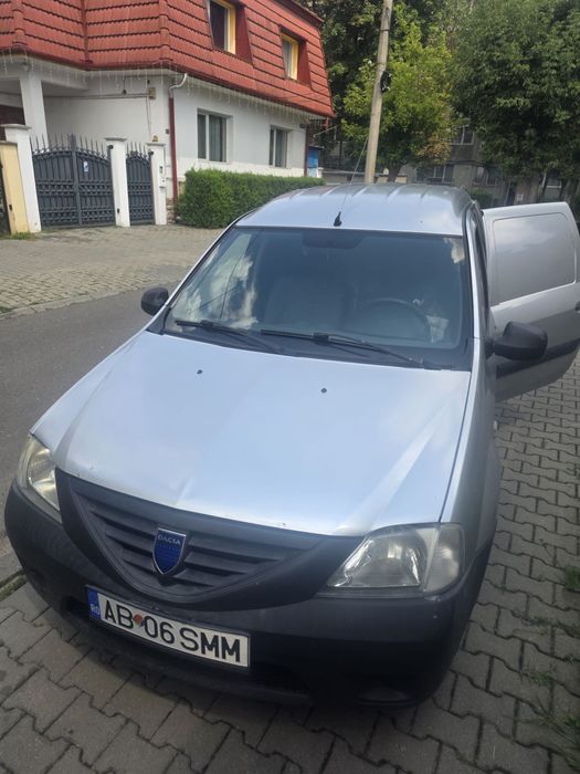 Vând Dacia Logan Van 2 uși laterale stare bună de funcționare