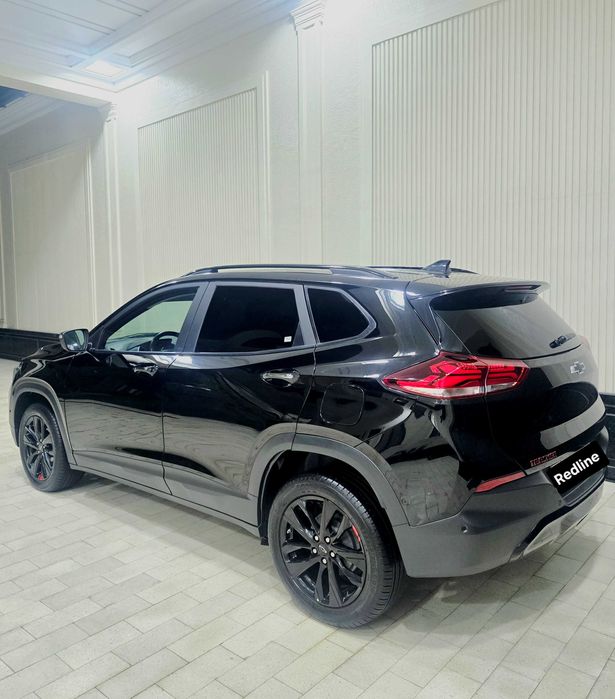 Tracker Redline 2025