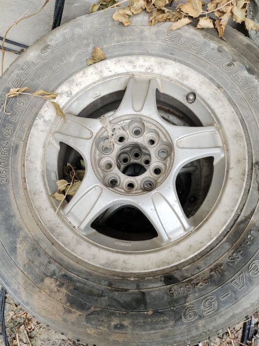 Диски на Tayota R14
