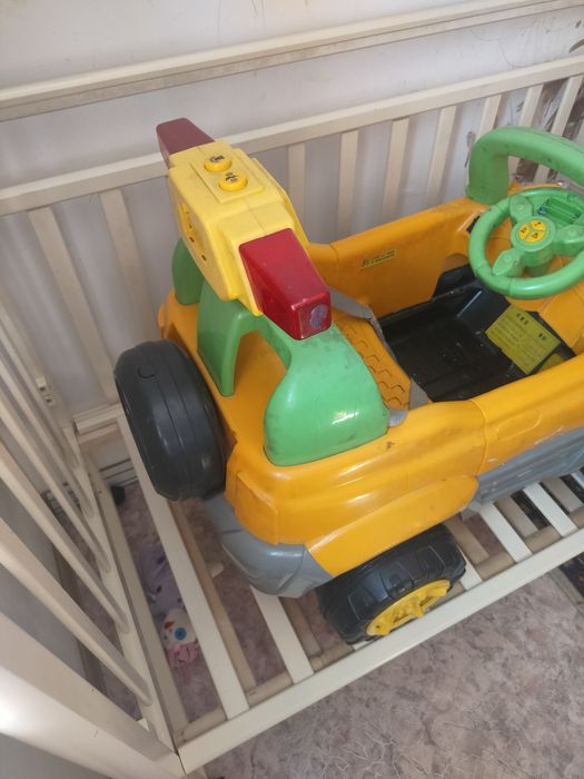 Машинка детская с пультом