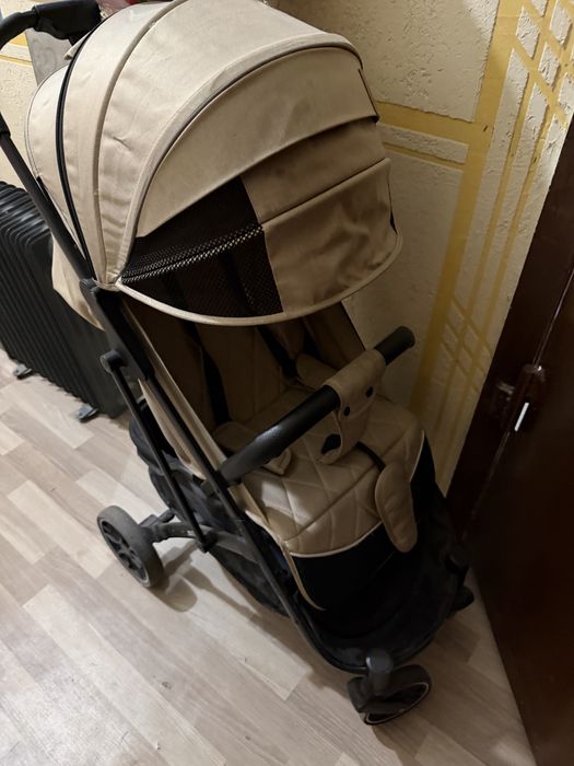 Детская коляска легкая