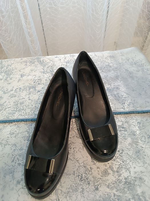 Продам туфли женские