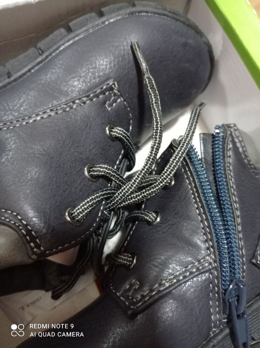 Новые. Фирменные ботинки. 24 рр. Демисезонные