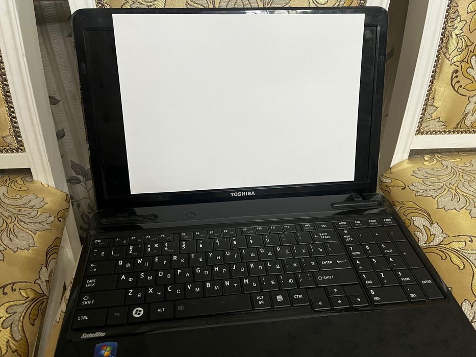 ноутбук  Toshiba