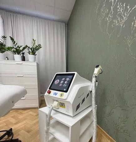 Лазерный аппарат+кушетка