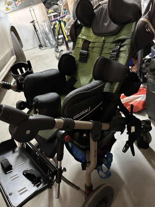 Продавам инвалидна количка, размер 1 Ормеса! Висок клас позиционираща
