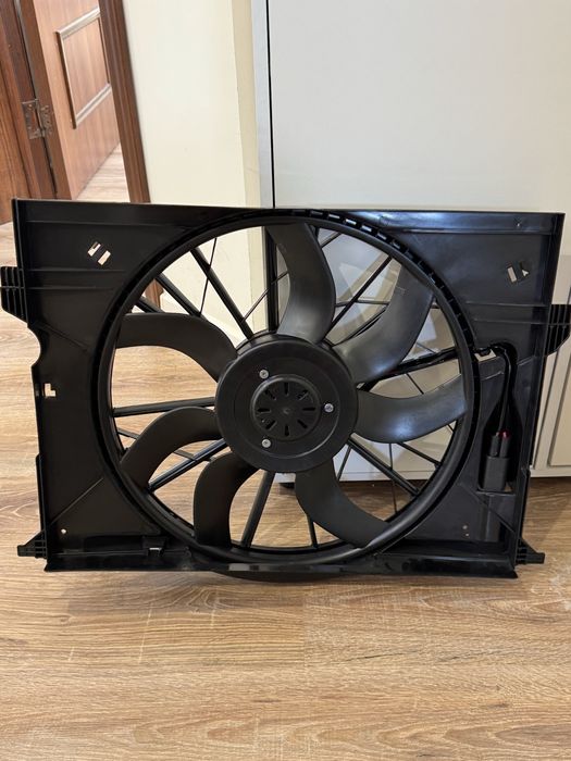 Вентилятор от мерседес 211 новый