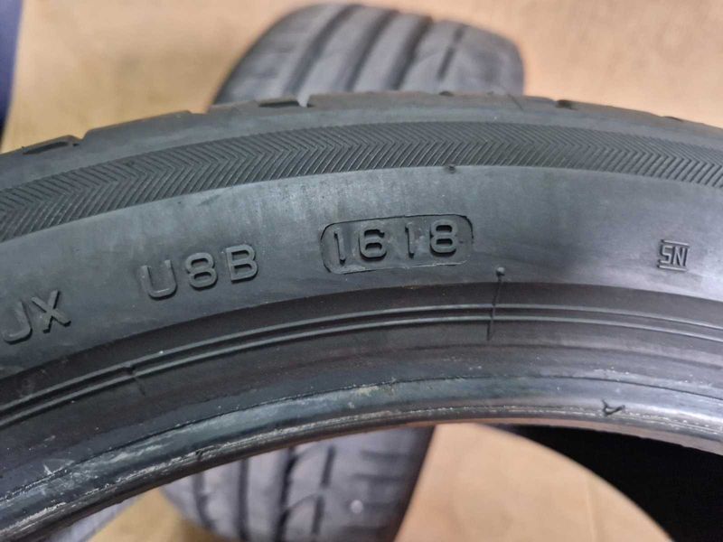 2 Bridgestone R18 245/40/ 
летни гуми DOT1618