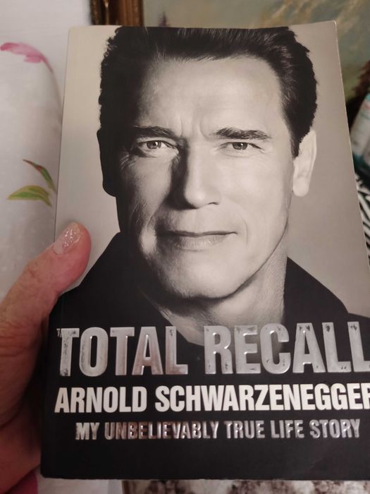 Книга на английски език