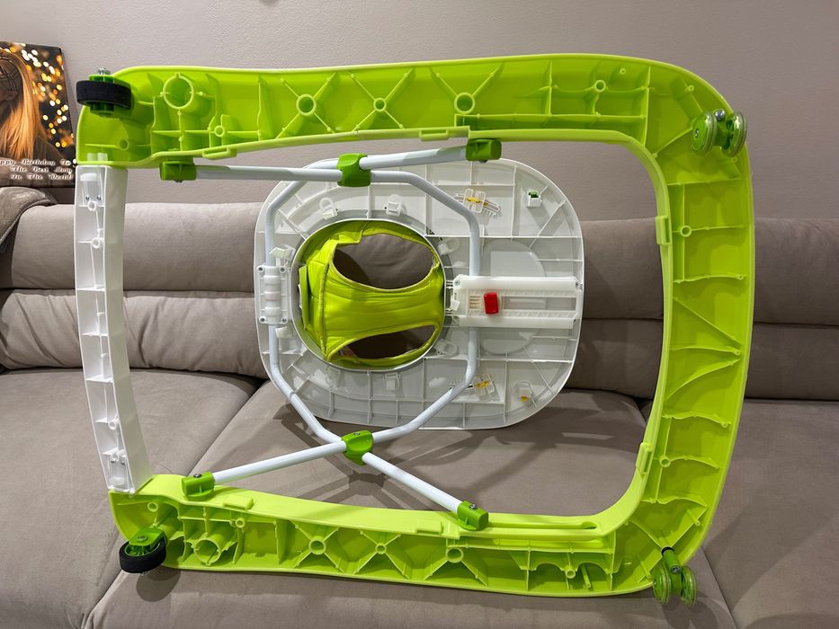 Детска проходилка Moni