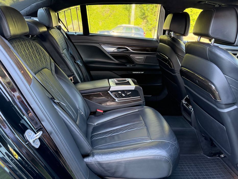 BMW Seria 7 Bmw 730d Xdrive G12 și in Rate