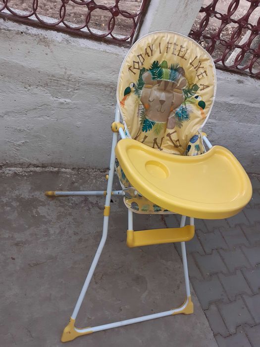 Scaun masă copii.