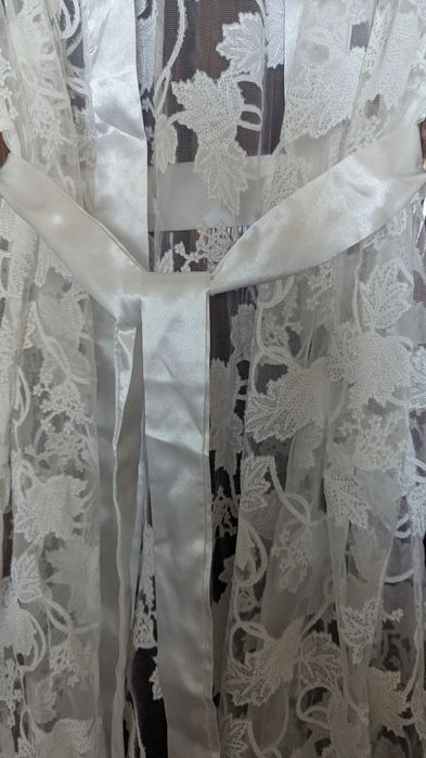 Дамски дантелен халат М размер