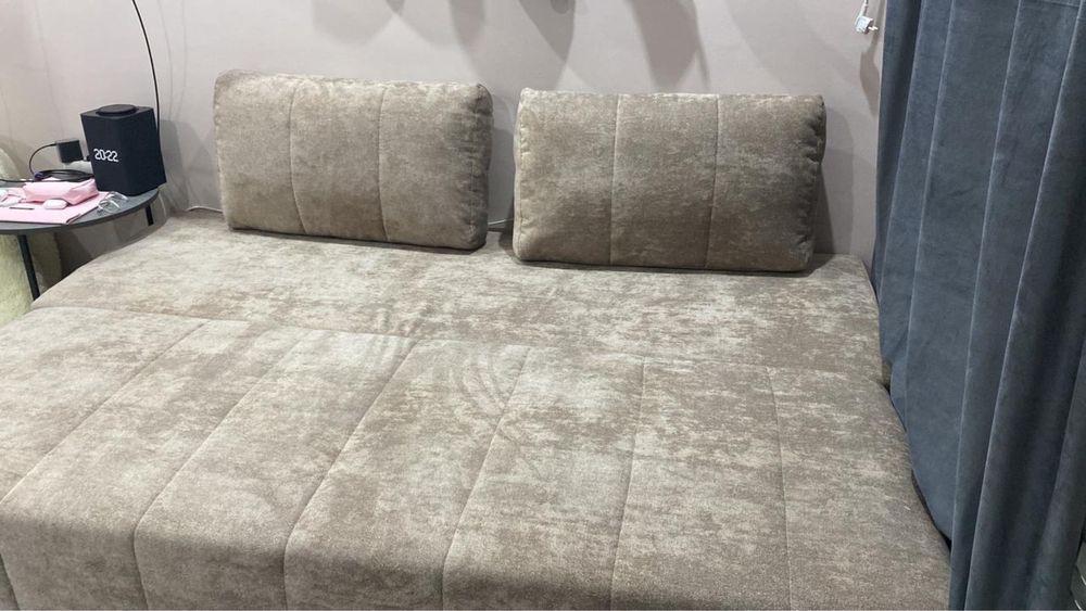 Продается  диван