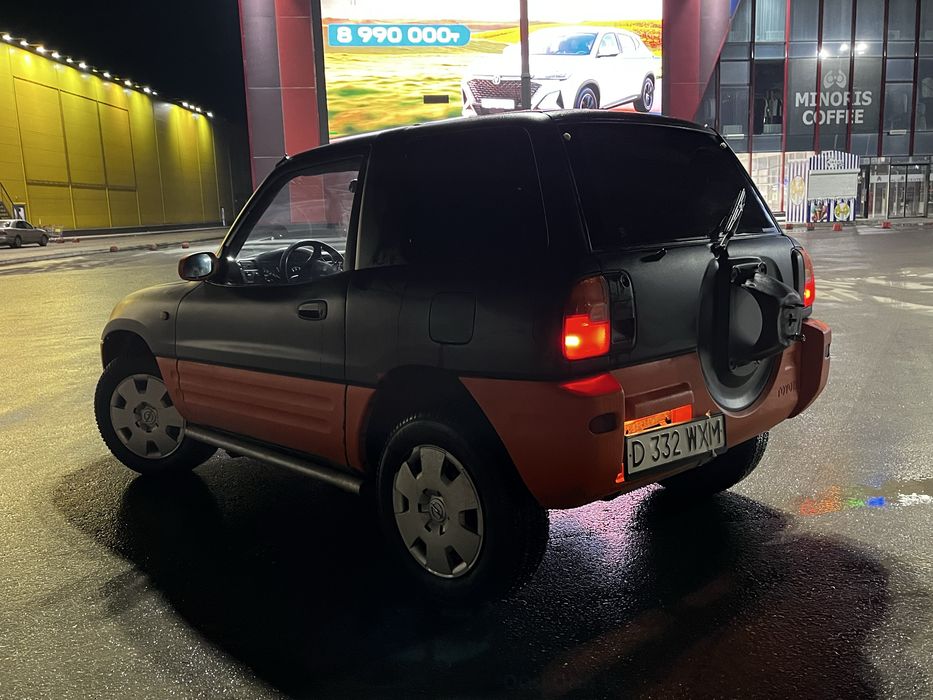 Продам toyota rav4