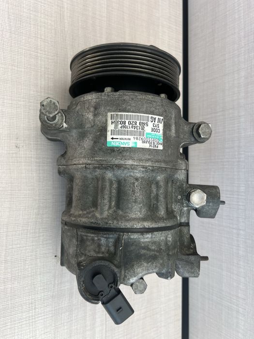 Компресор климатик 5N0820803H VW AG Audi,VW,Skoda,Seat