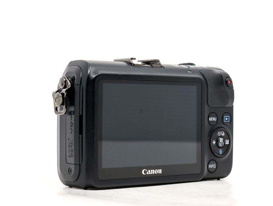 Canon Eos M + Объектив 18-55