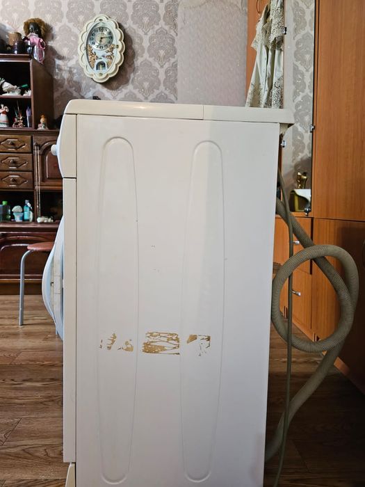 Продам стиральную машину LG