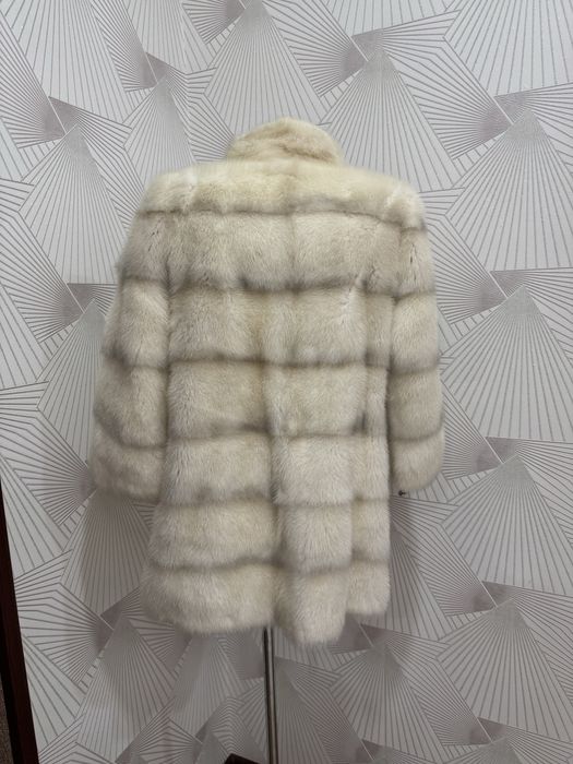Шуба белвый 46размер