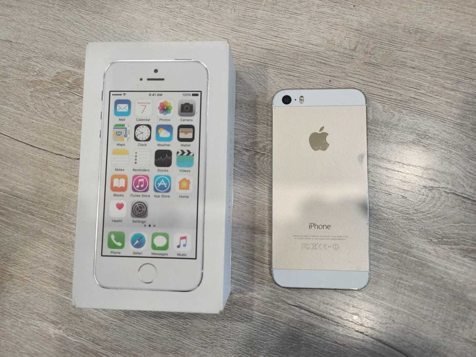 iPhone 5S Gold. Память 16 Gb.