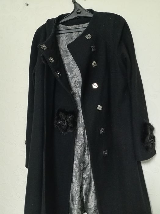 Продам весеннее, осеннее пальто