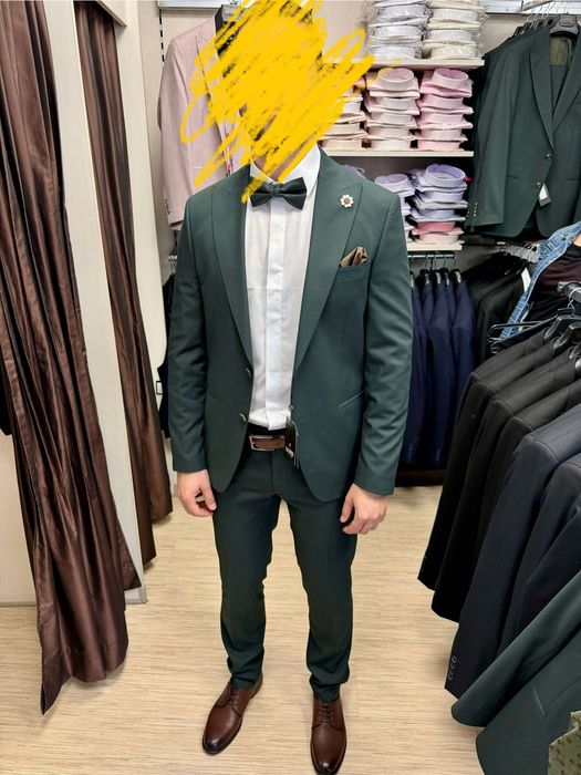 Елегантен официален мъжки костюм Lazarini