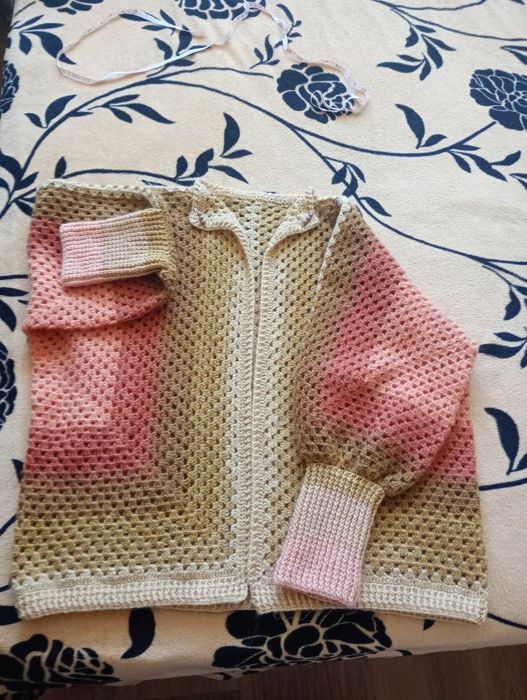 Cardigan croșetat manual handmade