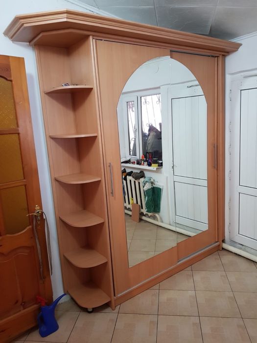 Продам  прихожую