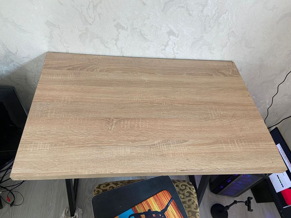 Продам стол. В отличном состоянии