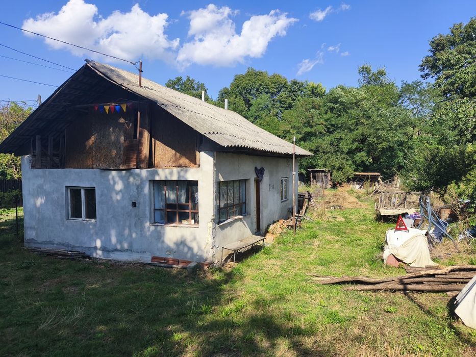 Casa de vanzare .