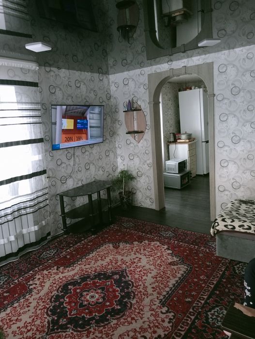 Продам дом в центре.