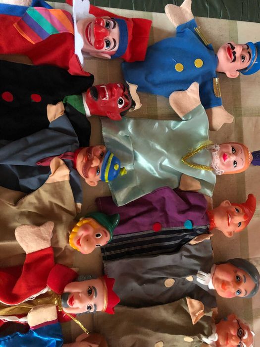 продавам кукли за куклен театър