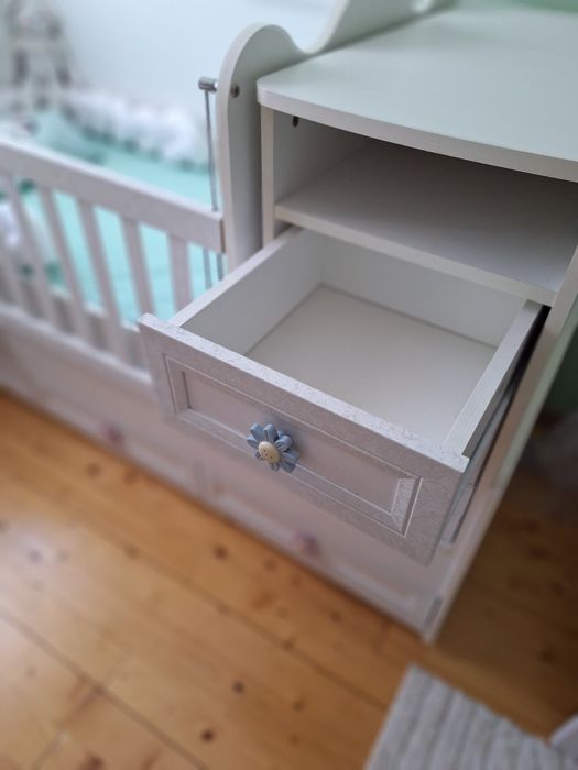 Детско /бебешко креватче, кушетка, повивалник, матрак