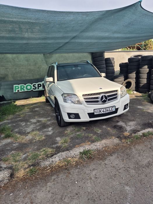 Mercedes glk sotiladi