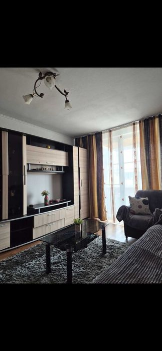 Vanzare apartament 3 camere